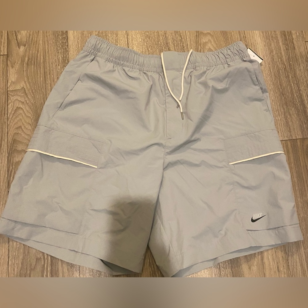 Nike Essential woven utility shorts